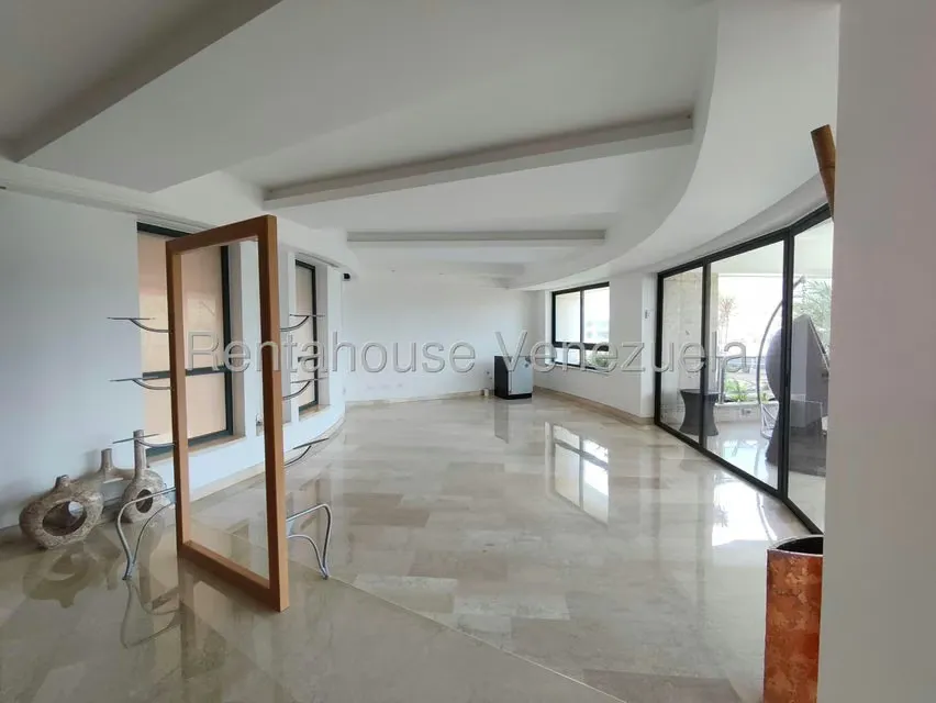 Apartamento (1 Nivel) en Venta en Terrazas del Country, Carabobo - 12