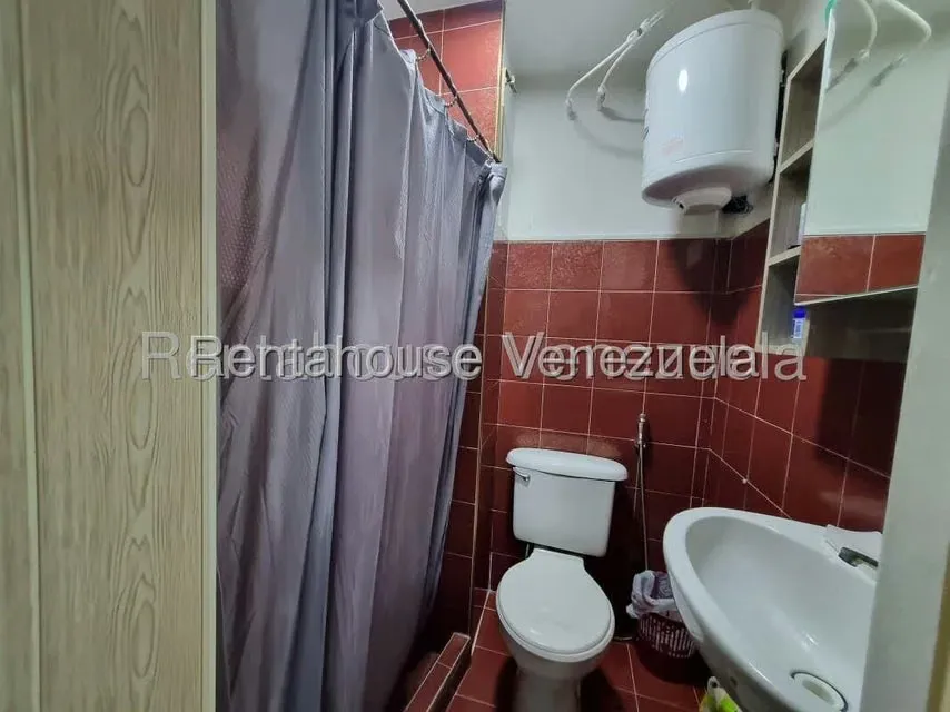 Apartamento (1 Nivel) en Venta en Centro, Lara - 25