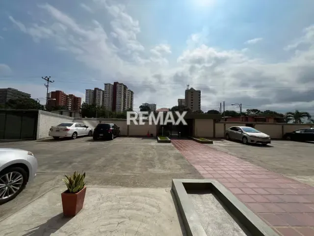 SE VENDE APARTAMENTO 200 m2 pedregal plaza - 5