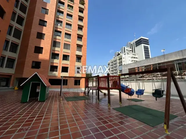 SE VENDE APARTAMENTO 200 m2 pedregal plaza - 7