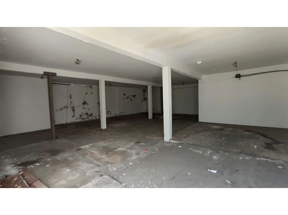 Local en Venta en Alta Vista 240mts - 8