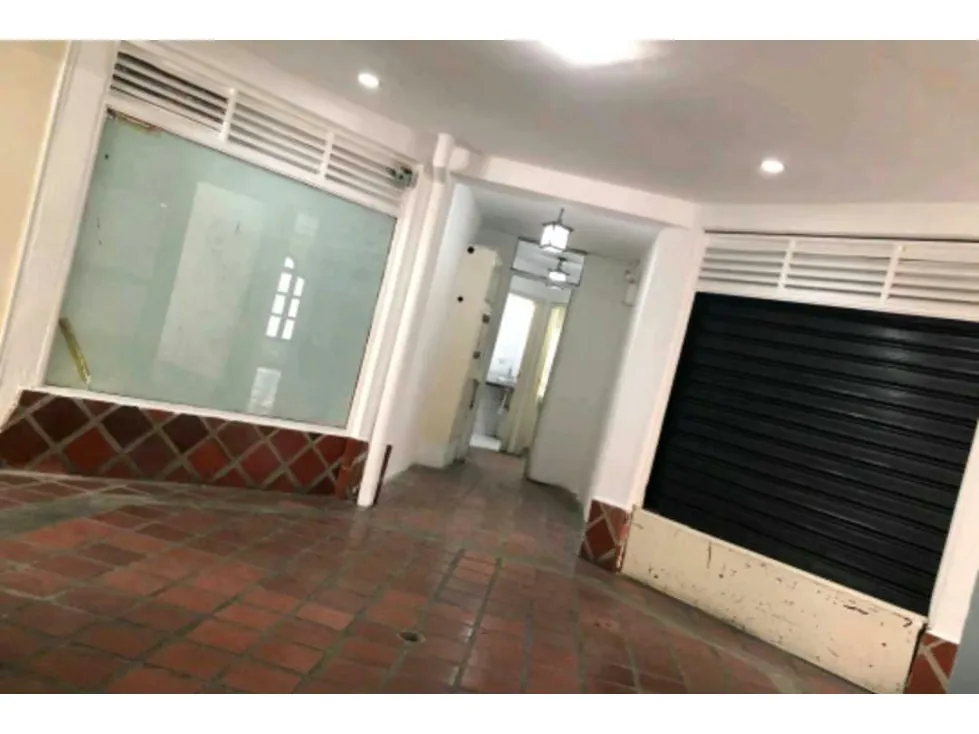 Alquiler local 200m2 Pueblo del Hatillo 7118
