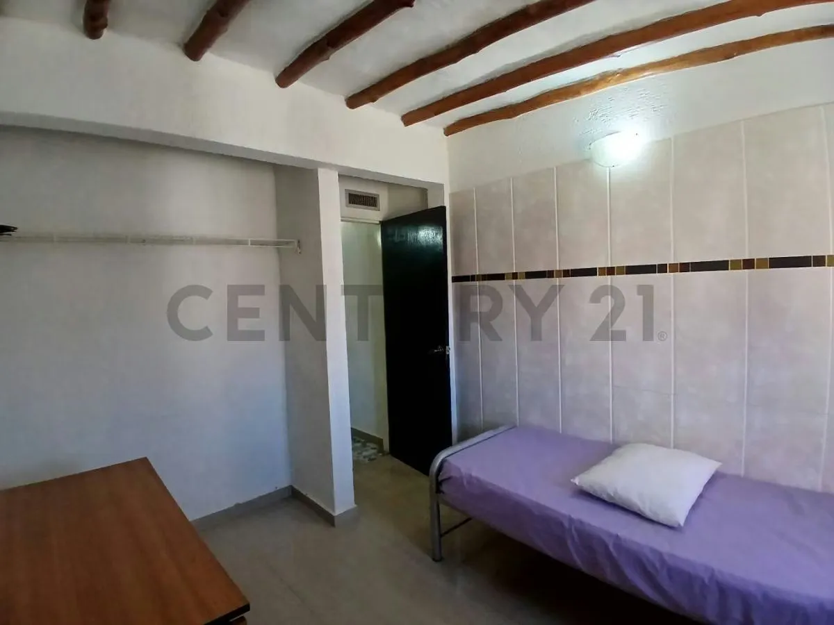 CASA CON DOS APARTAMENTOS INDEPENDIENTES EN PORLAMAR, ISLA DE MARGARITA - 18