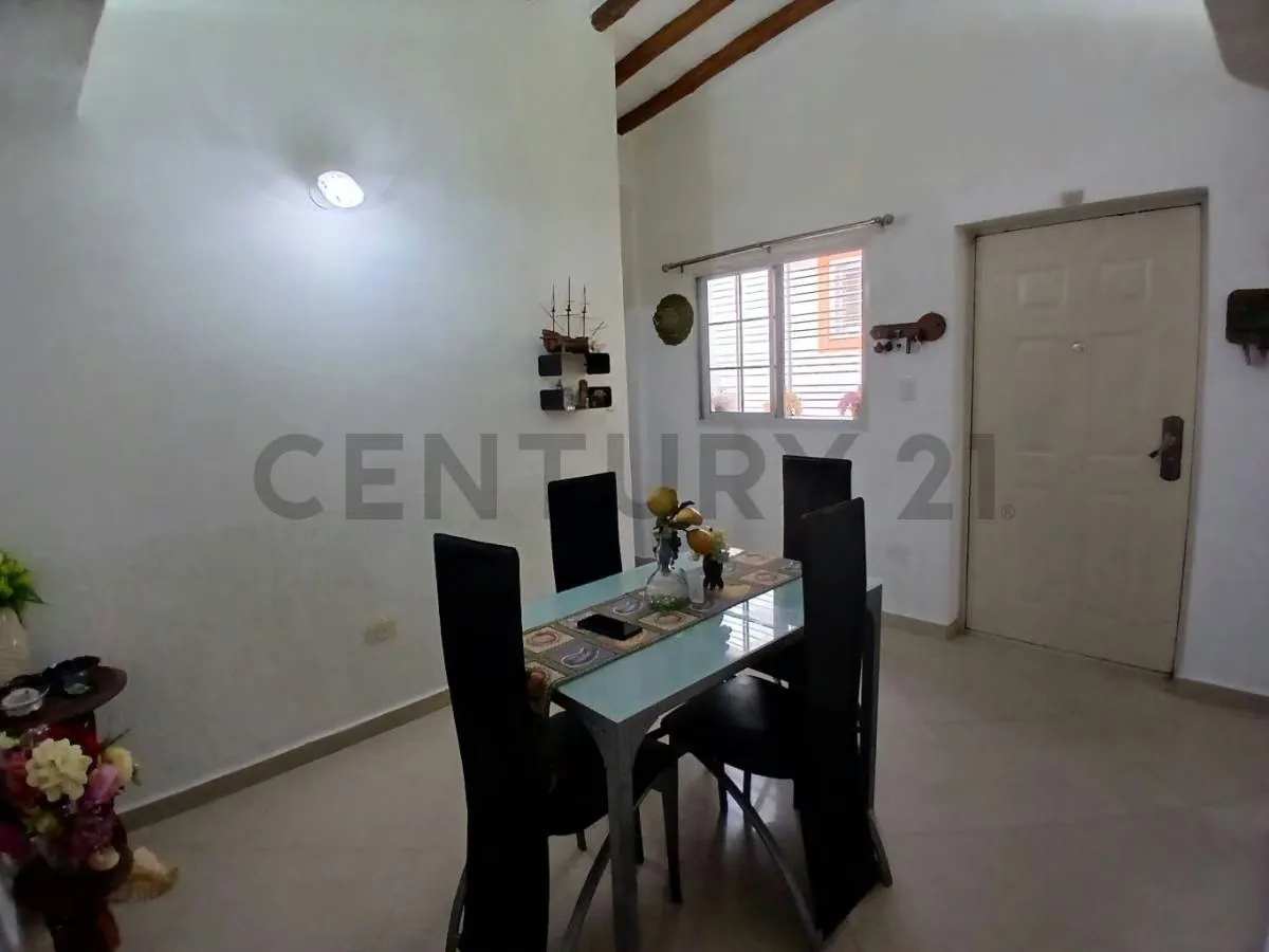 CASA CON DOS APARTAMENTOS INDEPENDIENTES EN PORLAMAR, ISLA DE MARGARITA - 27