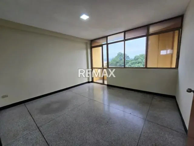 Apartamento tipo estudio en alquiler - 3