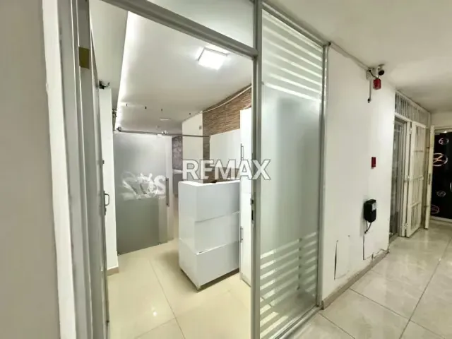 En venta Local CC Verónica Barrio Obrero - 4