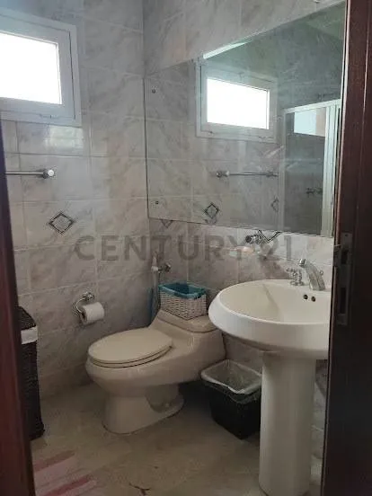 Se alquila apartamento en Edificio Belvedere, un apartamento por piso - 16