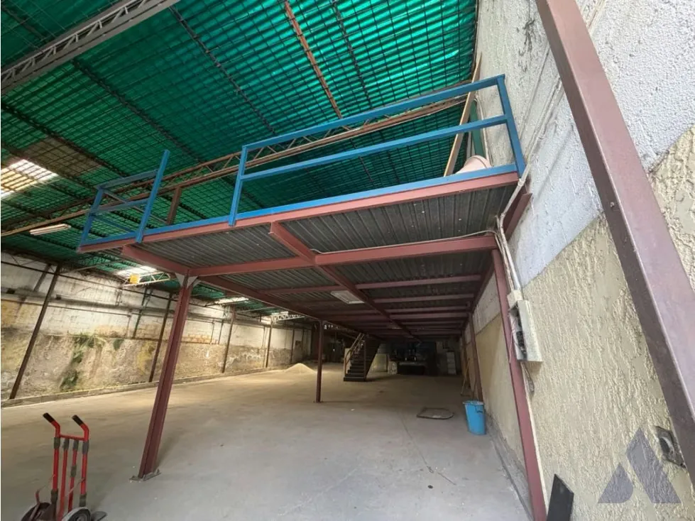 Vendo galpón 800m2 La Yaguara 5302 - 17