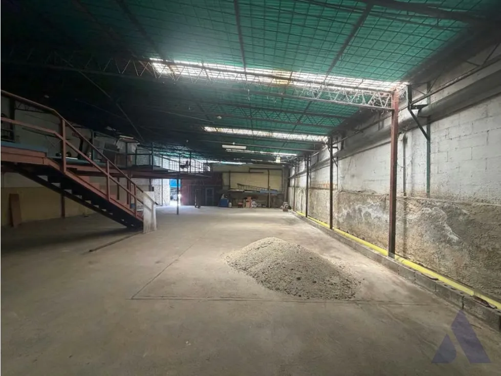 Vendo galpón 800m2 La Yaguara 5302 - 10