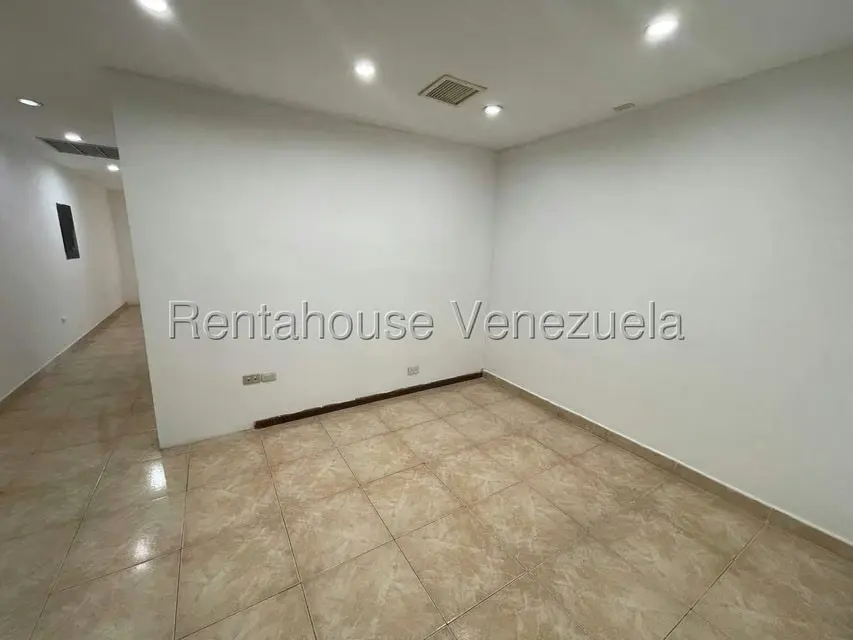 Local Comercial en Alquiler en Avenida Bolivar, Aragua - 18