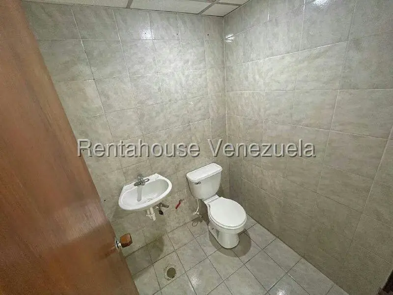 Local Comercial en Alquiler en Avenida Bolivar, Aragua - 10
