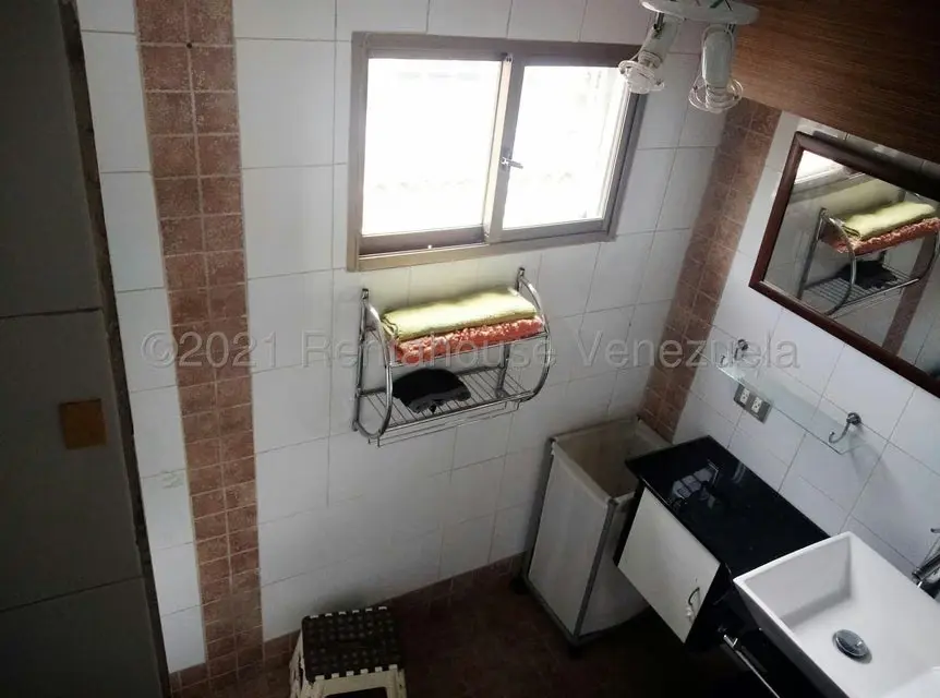 Casa (Duplex) en Venta en La Trinidad, Distrito Metropolitano - 29
