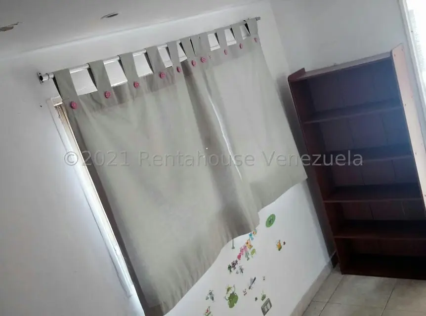 Casa (Duplex) en Venta en La Trinidad, Distrito Metropolitano - 30