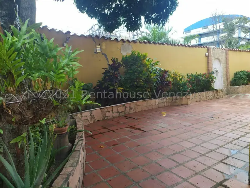 Casa (Duplex) en Venta en La Trinidad, Distrito Metropolitano - 43