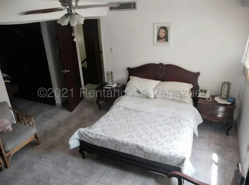 Casa (Duplex) en Venta en La Trinidad, Distrito Metropolitano - 9