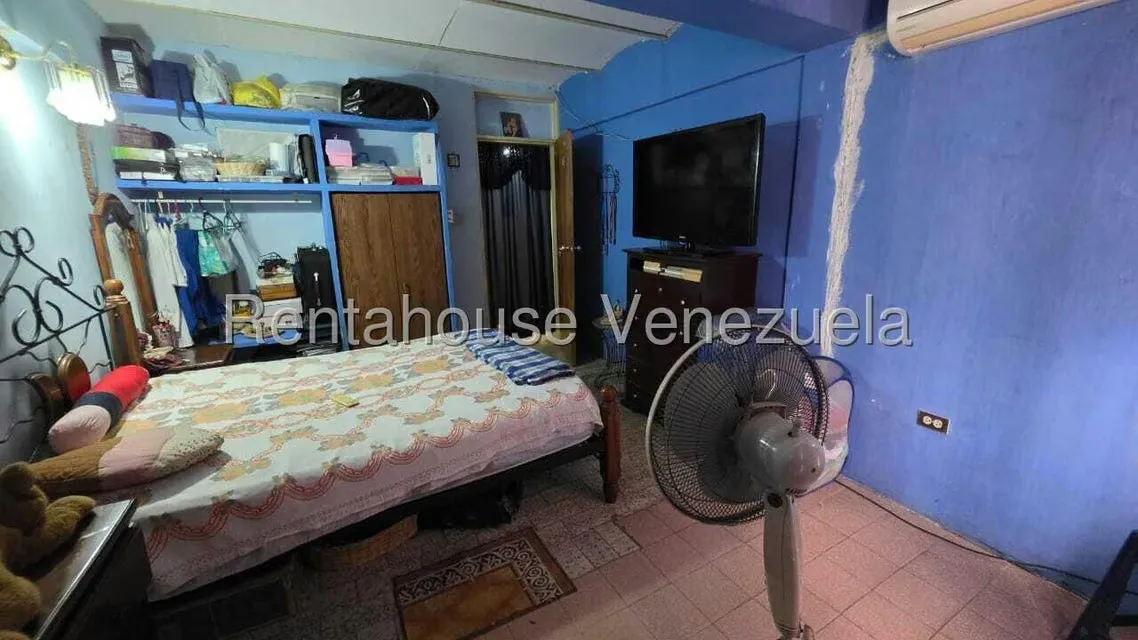 Casa (Duplex) en Venta en Zona Oeste, Lara - 23