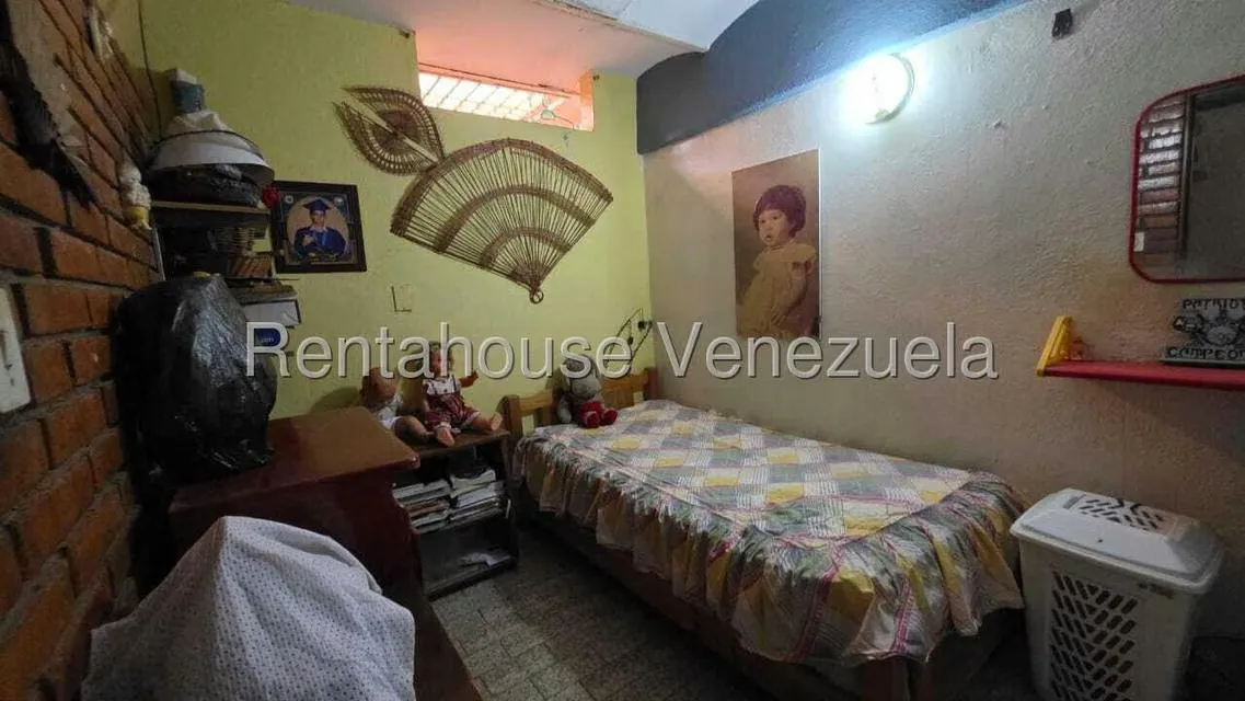Casa (Duplex) en Venta en Zona Oeste, Lara - 24
