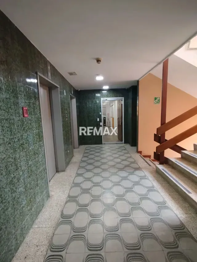 Venta de Bello Consultorio, en Los Dos Caminos - 14