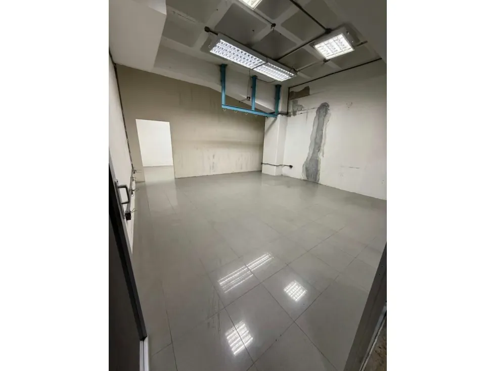 Local en venta o alquiler 53m², El Valle - 3