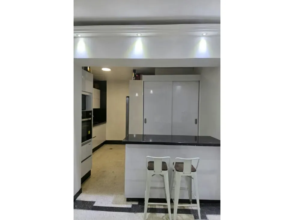 Venta de Apartamento en Sabana Grande, 158282RT 97m2/3H/2B - 3