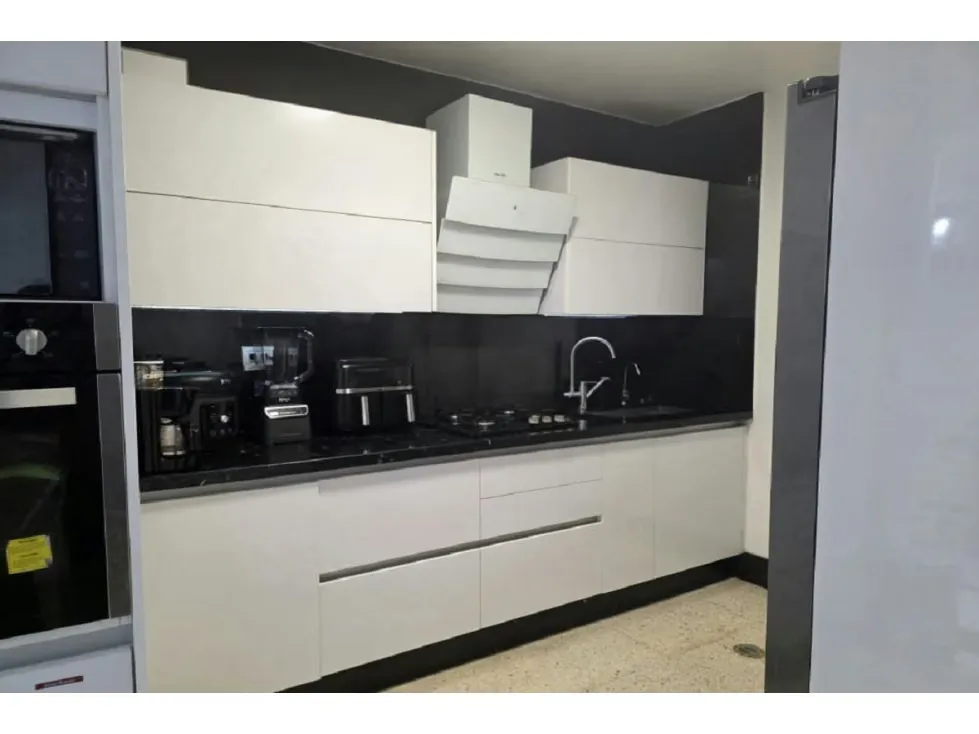Venta de Apartamento en Sabana Grande, 158282RT 97m2/3H/2B - 4