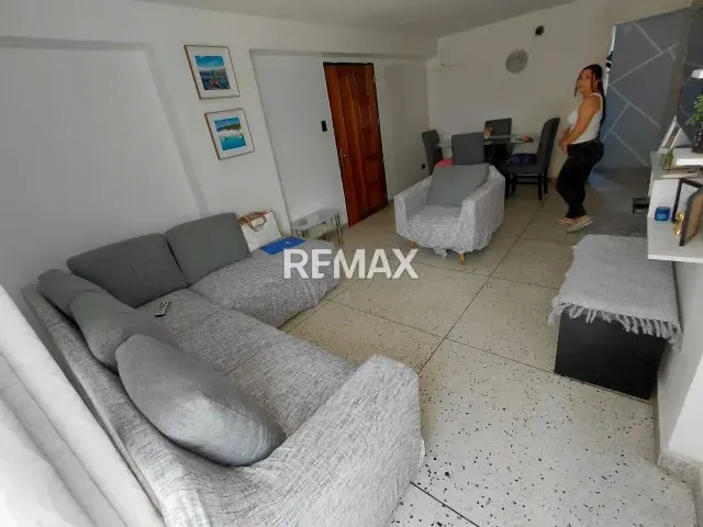 SE VENDE APARTAMENTO CENTRO DE MARACAY - 3