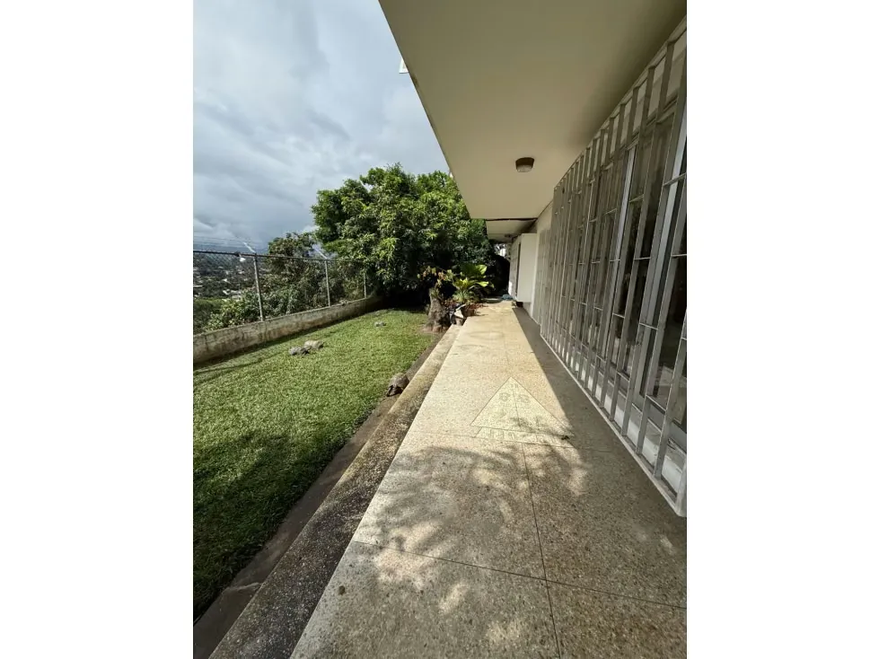 Se vende casa 315m2 Prados del Este 4136 - 25