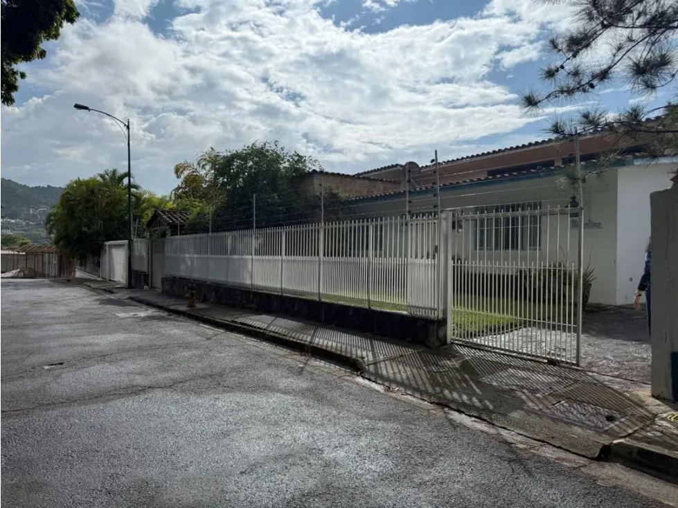 Se vende casa 315m2 Prados del Este 4136 - 38
