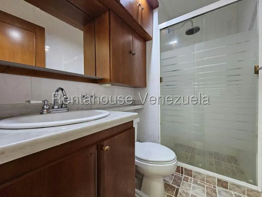 Apartamento (1 Nivel) en Venta en Colinas de La Tahona, Distrito Metropolitano - 12