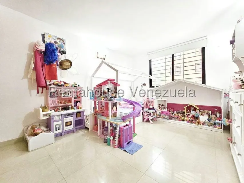 Apartamento (1 Nivel) en Venta en Colinas de La Tahona, Distrito Metropolitano - 14