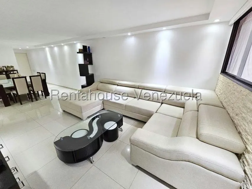 Apartamento (1 Nivel) en Venta en Colinas de La Tahona, Distrito Metropolitano - 4