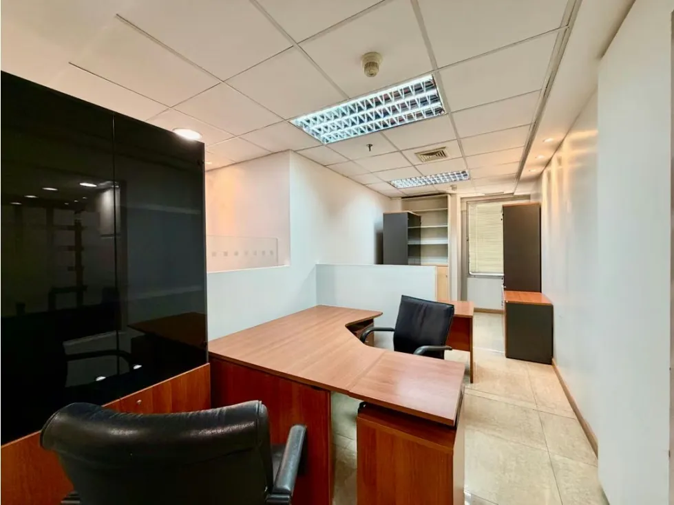 Se alquila oficina 368m2 Las Mercedes - 8