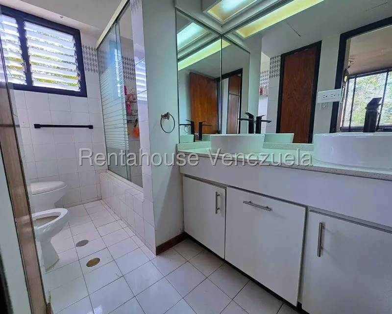 Apartamento (1 Nivel) en Venta en Colinas de Valle Arriba, Distrito Metropolitano - 12
