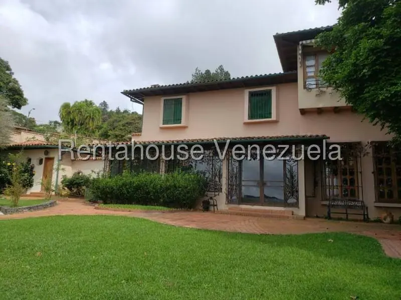 Casa (Duplex) en Venta en La Lagunita Country Club, Distrito Metropolitano - 3