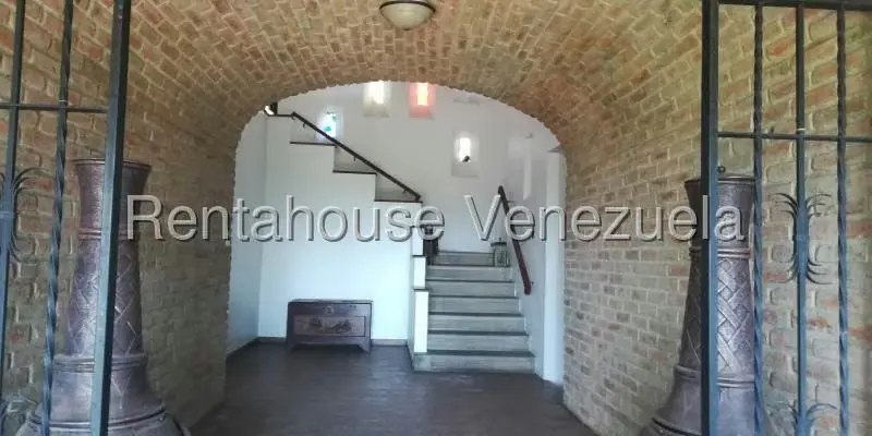 Casa (Duplex) en Venta en La Lagunita Country Club, Distrito Metropolitano - 4