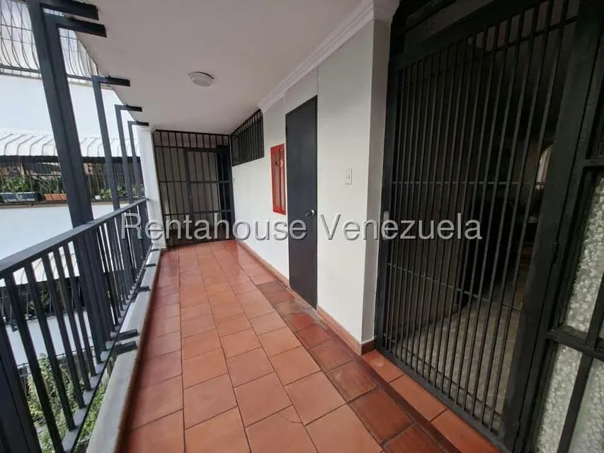 Apartamento (1 Nivel) en Venta en Sabana Larga, Carabobo - 2