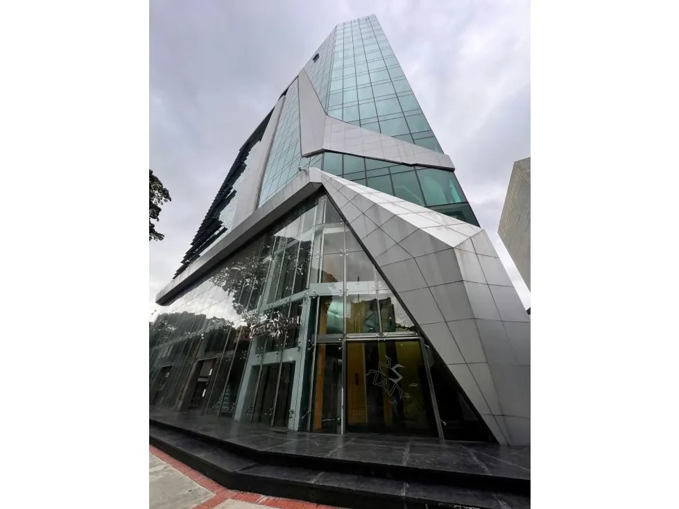 OFICINA COMERCIAL EN VENTA EN LAS MERCEDES