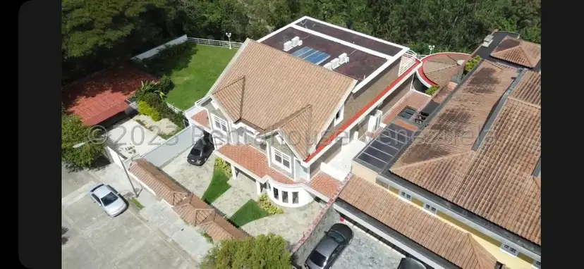 Casa (Multipes Niveles) en Venta en Lomas de La Lagunita, Distrito Metropolitano