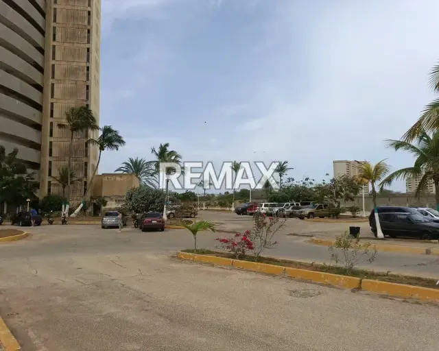 POTENCIAL APARTAMENTO EN PLANTA BAJA , LAGUNA BLANCA - 4