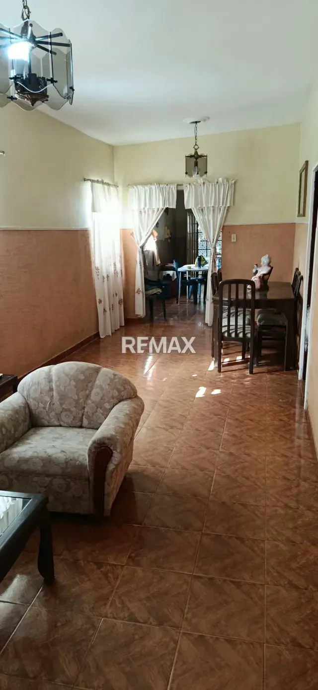 HERMOSA CASA EN VENTA EN LOS PUERTOS DE ALTAGRACIA, ENTRE AVS. 4 Y 5, CON EXCELENTE POTENCIAL PARA USO COMERCIAL O RESIDENCIAL. - 5