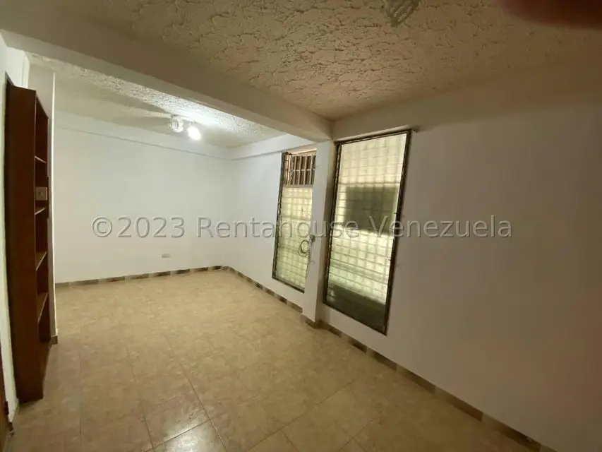 Casa (Duplex) en Venta en La Fuente, Aragua - 19