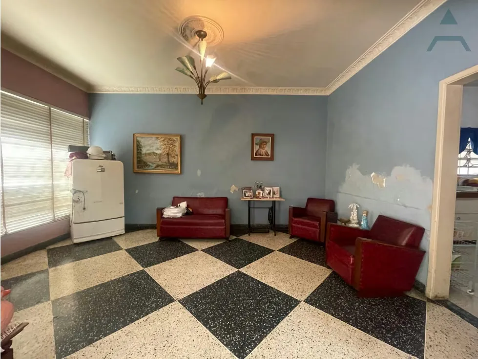 Se vende/alquila casa 350m² 3h/ 3b/ 3e Los Palos Grandes - 18