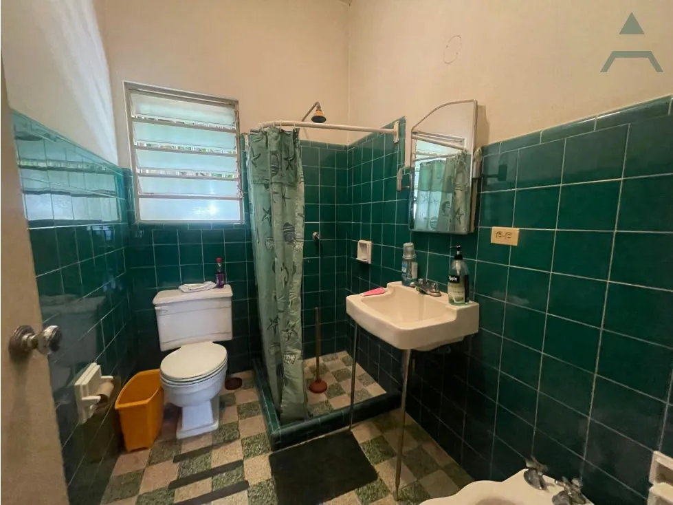 Se vende/alquila casa 350m² 3h/ 3b/ 3e Los Palos Grandes - 24