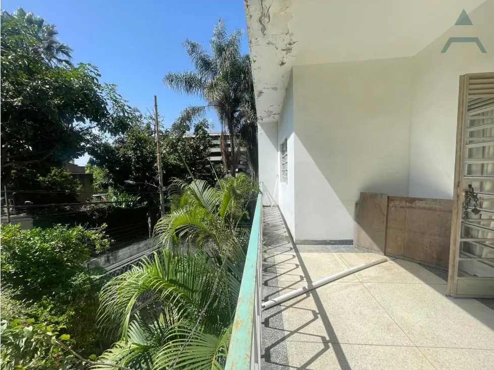 Se vende/alquila casa 350m² 3h/ 3b/ 3e Los Palos Grandes - 8