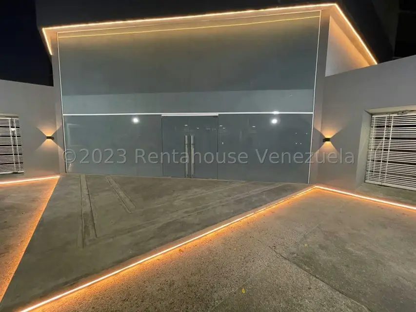 Local Comercial en Venta en Los Dos Caminos, Distrito Metropolitano - 2