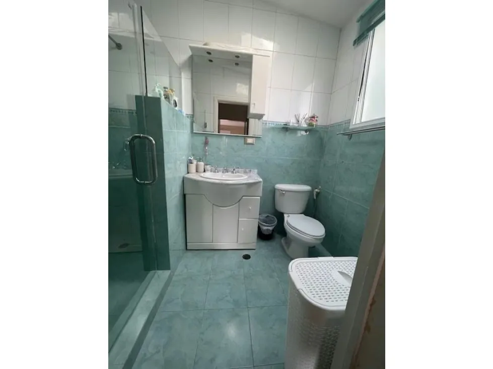 Casa exclusiva en venta La Lagunita,Country Club 784mts/5H/7B/10PE - 14