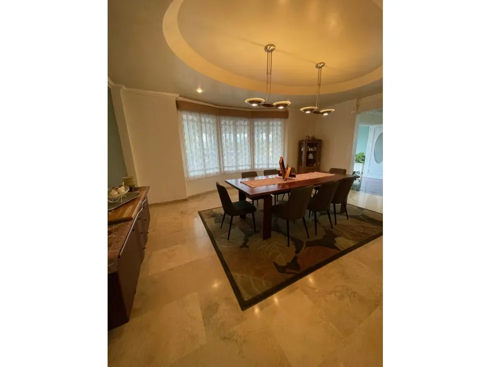 Casa exclusiva en venta La Lagunita,Country Club 784mts/5H/7B/10PE - 6