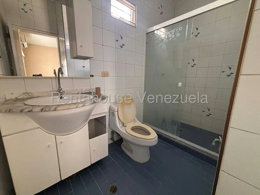 Casa (Multipes Niveles) en Venta en Zona Este, Lara - 18