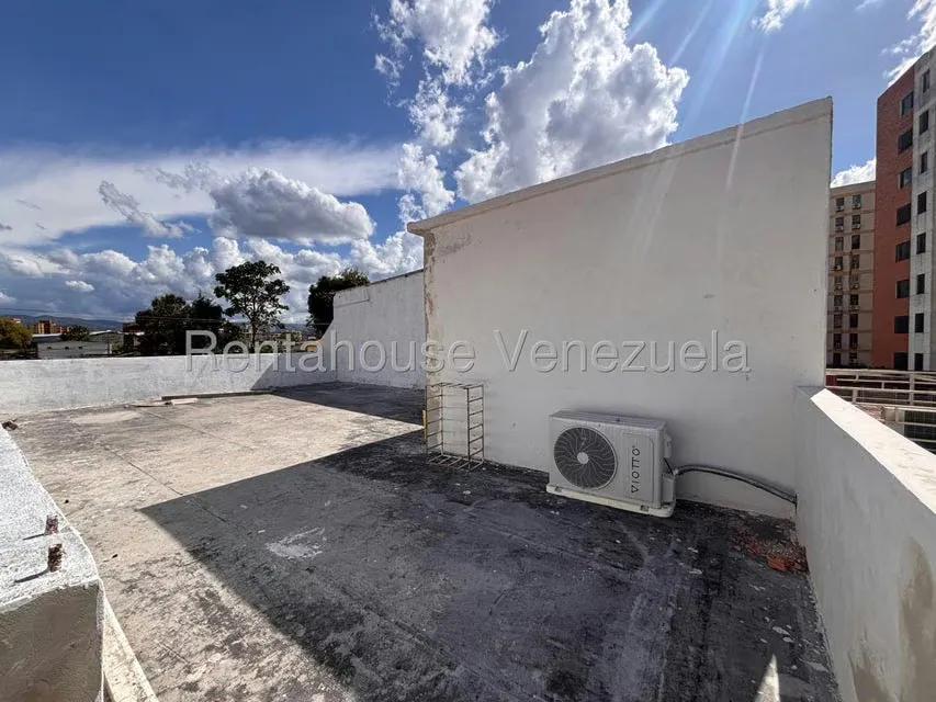 Casa (Multipes Niveles) en Venta en Zona Este, Lara - 26