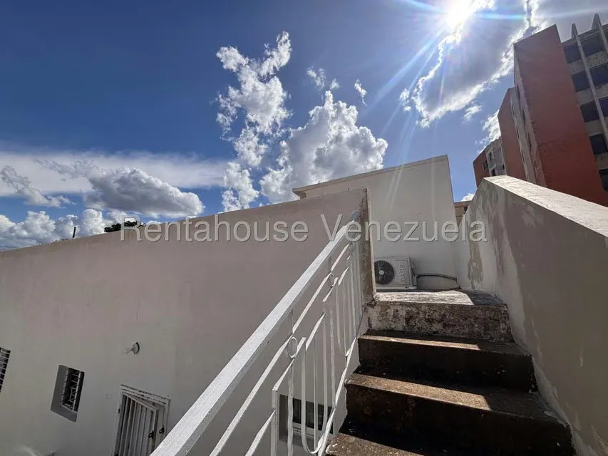 Casa (Multipes Niveles) en Venta en Zona Este, Lara - 27